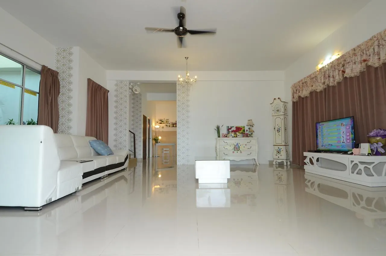 Felice Homestay 01 Corner Georgetown 4*, George Town